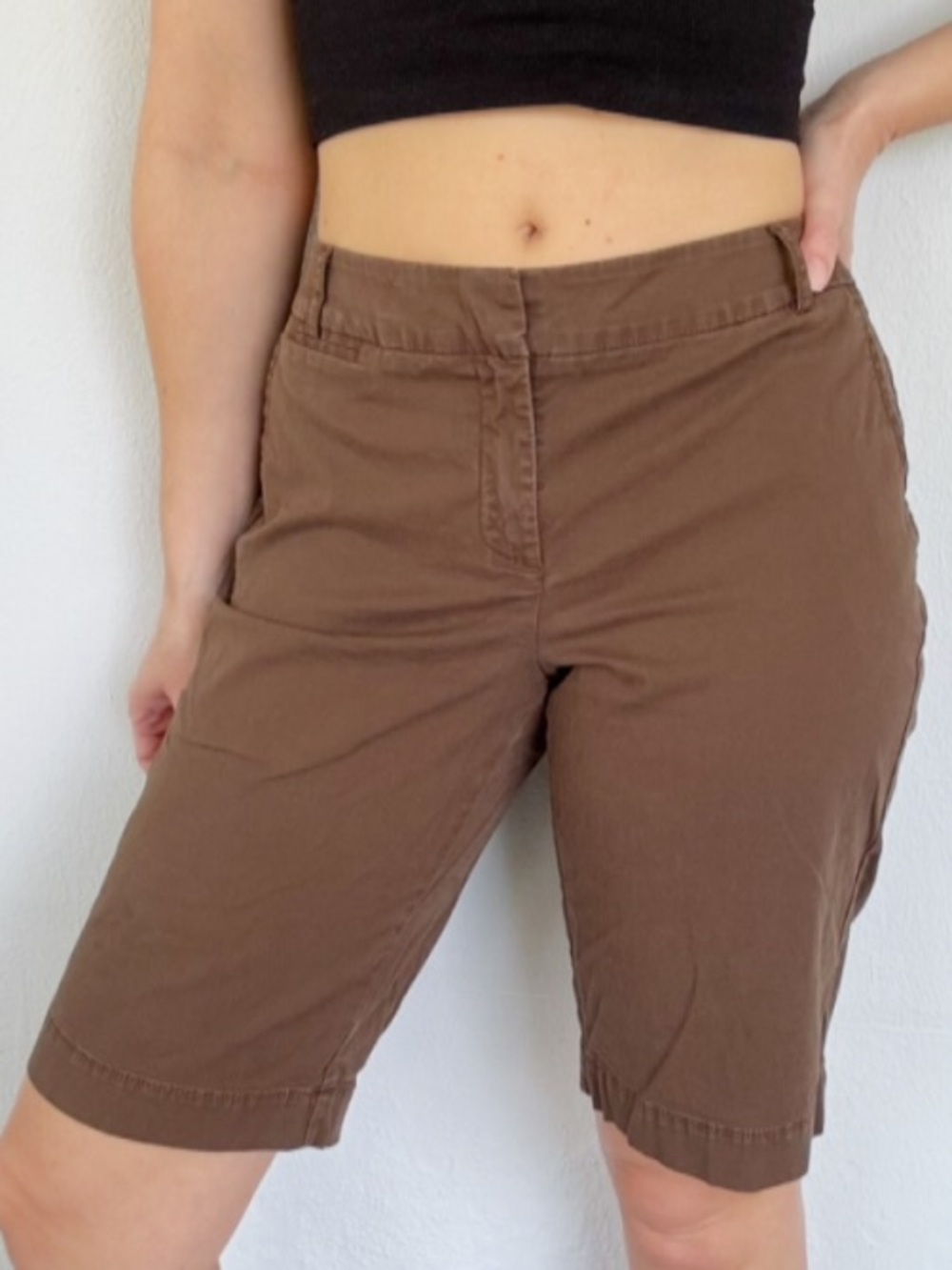 Chico’s dark brown cotton stretch chino Bermuda shorts size 0.5